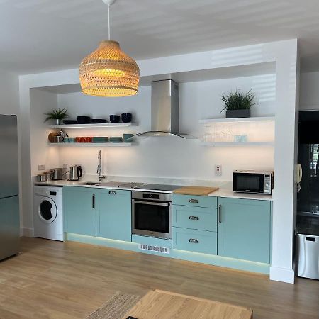 2 Bedroom Apartment Central Town Location إينيسكورثي المظهر الخارجي الصورة