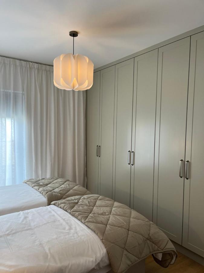 2 Bedroom Apartment Central Town Location إينيسكورثي المظهر الخارجي الصورة