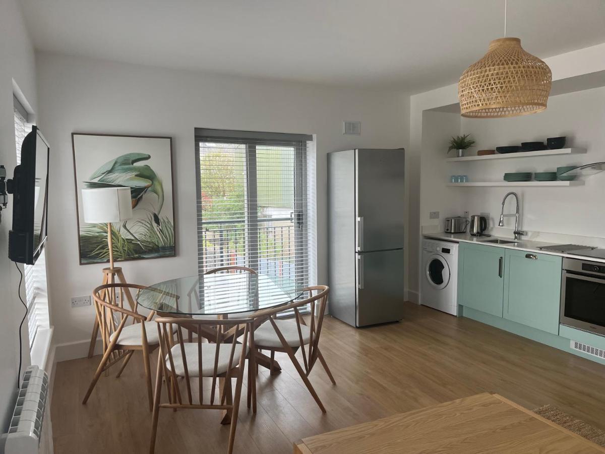 2 Bedroom Apartment Central Town Location إينيسكورثي المظهر الخارجي الصورة